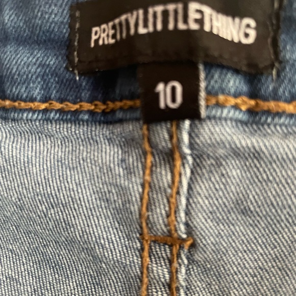Distorted Jeans PRETTYLITTLE THING NWT - Picture 4 of 9